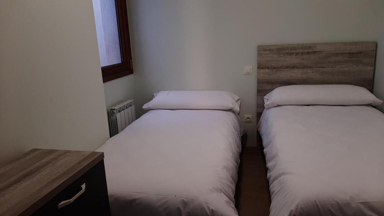 Ca La Victoria Villa Vinyols i Els Arcs Luaran gambar